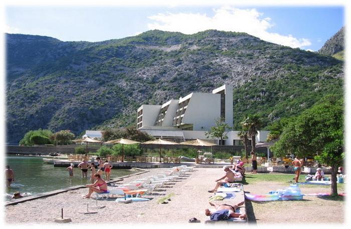 Apartments Sneza Risan Exterior foto